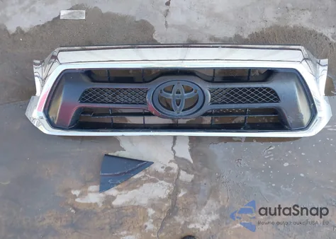 2015 Toyota Tacoma Prerunner V6 z USA, uszkodzony, nr VIN 3TMJU4GN6FM181483